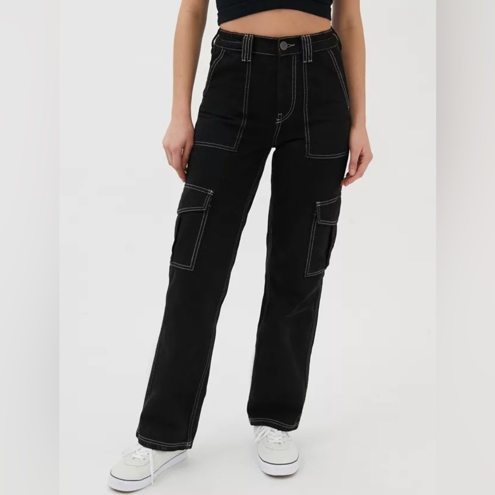 UO Black High-Waisted Contrast Stitch Skate Jean - Picture 1 of 5